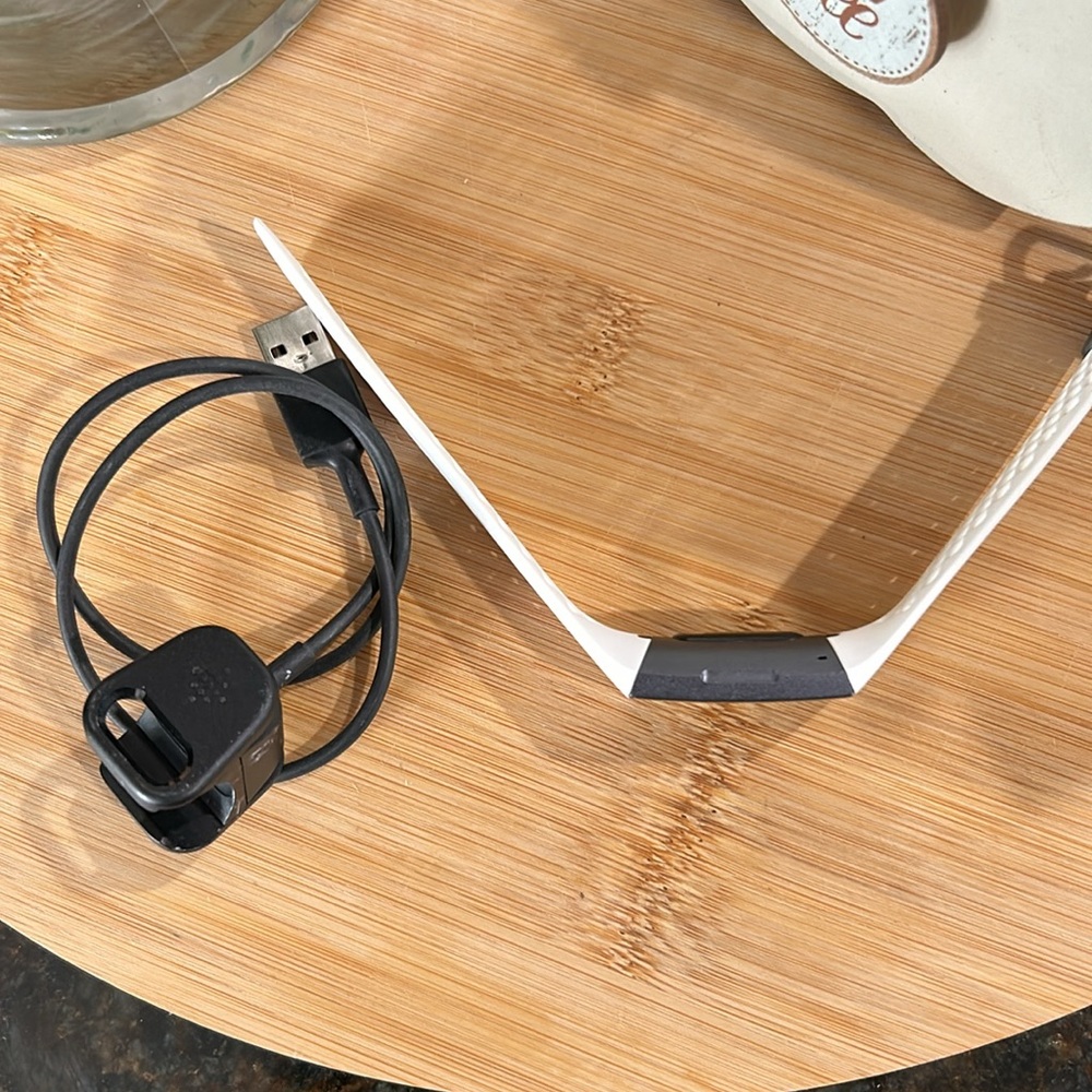 Fitbit - Picture 2 of 3